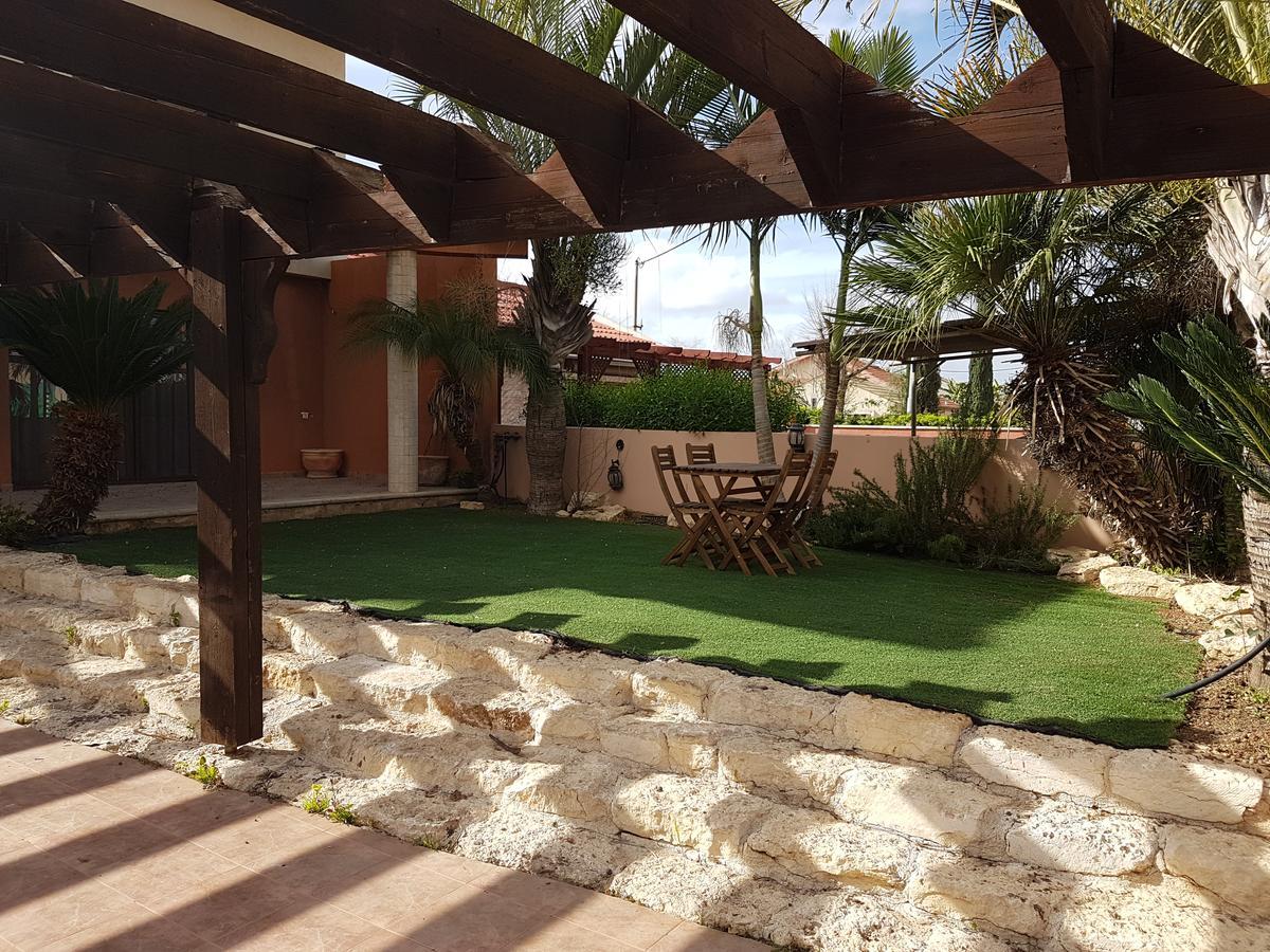 Desert Gat Qiryat Gat Exterior photo